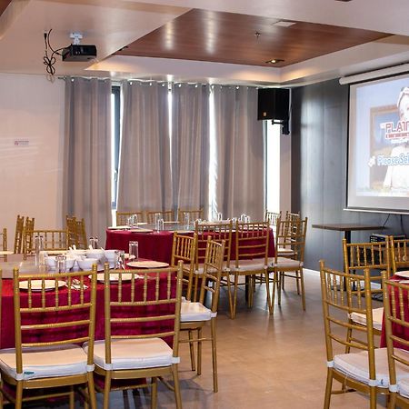 Levo Hotel Urdaneta Eksteriør bilde